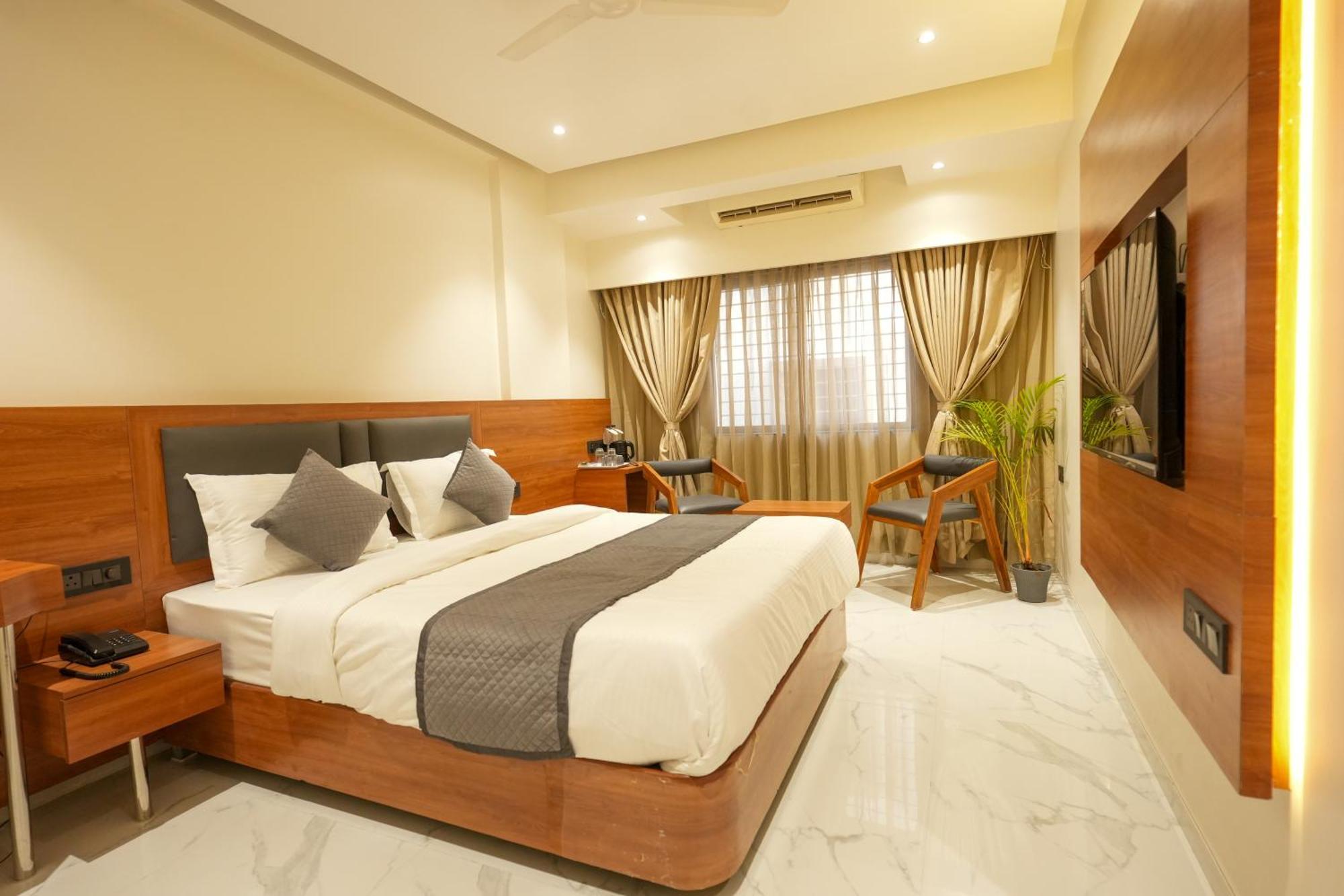 Hotel Sai Kamal Ширді Екстер'єр фото
